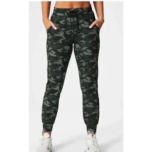 Fabletics Women's Size 4X Green Camouflage High Waisted Performance Joggers